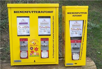 Umgebaute Kaugummi-Automaten in Dortmund: Für einen Centbetrag kann man Samen ziehen und einen Beitrag gegen das Bienensterben leisten.