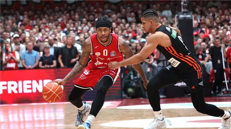 Bayerns Basketballer im Finale - Ulm oder Würzburg wartet Umkämpfte Serie: Ulms Defensive legte nach der Halbzeit ordentlich zu.