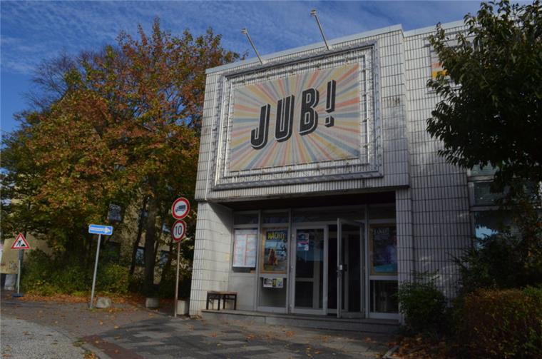 Junges Theater Bremerhaven: Zweiter Einbruch in zwei Tagen Unbekannte sind ins JUB eingebrochen.