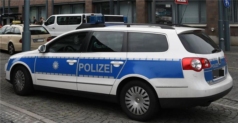 Unbekannte Täter haben im Zeitraum zwischen Sonntagvormittag und Montagfrüh versucht in das Dorfgemeinschaftshaus in Imsum einzubrechen.