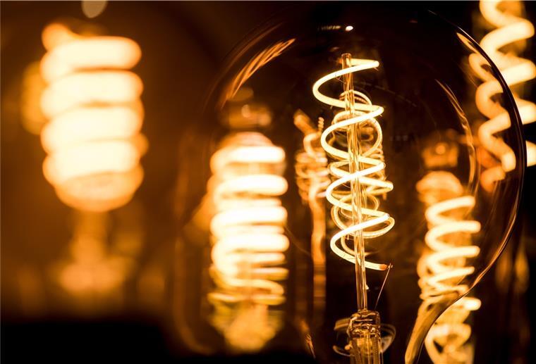 1922 endet die Dunkelheit Energieeffiziente Lampen