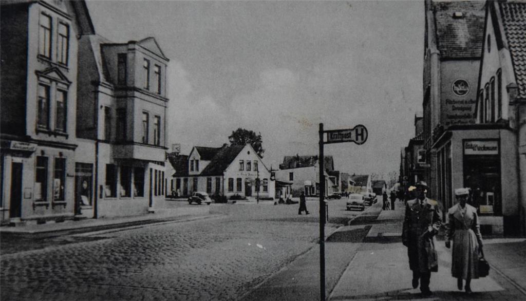 Undatiertes Foto von der Weserstraße - Blickrichtung Süden.  Foto: Sammlung Heuw...