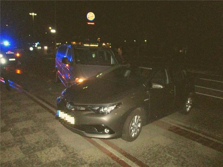 Unfall auf der Schiffdorfer Chaussee in Bremerhaven.