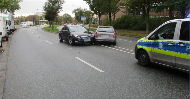 Unfall beim Wenden in Geestemünde.