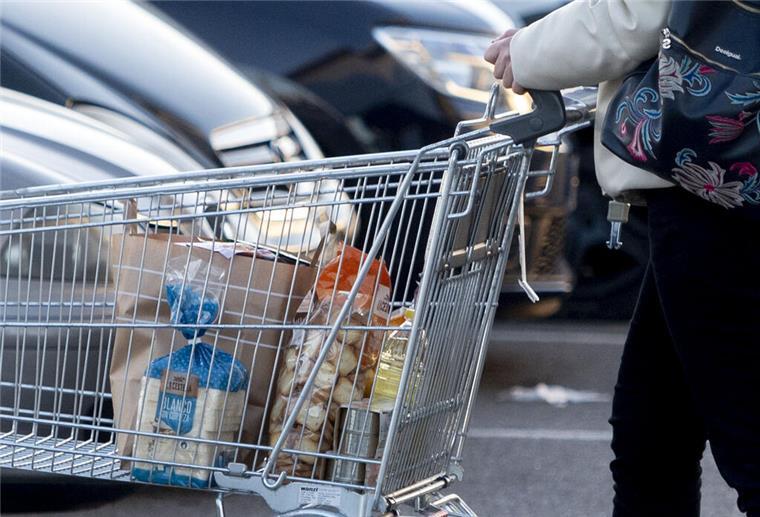 Unfallflucht mit einem Einkaufswagen – ernsthaft?! Gerichtsurteil sorgt für Kopfschütteln: Unfallflucht mit Einkaufswagen!