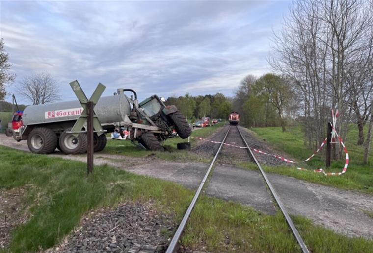 Unfallstelle am Bahnübergang