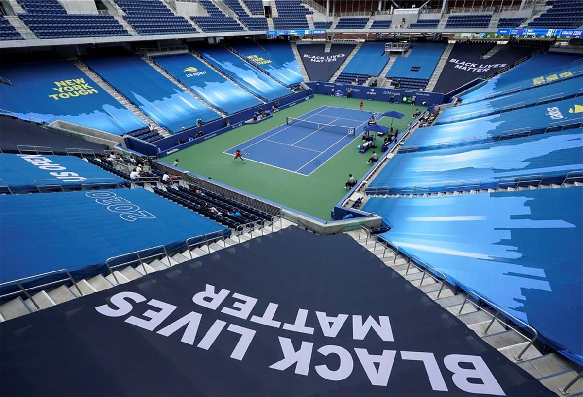Ungewohnt leer: Ohne Zuschauer findet das Tennisturnier in New York statt.