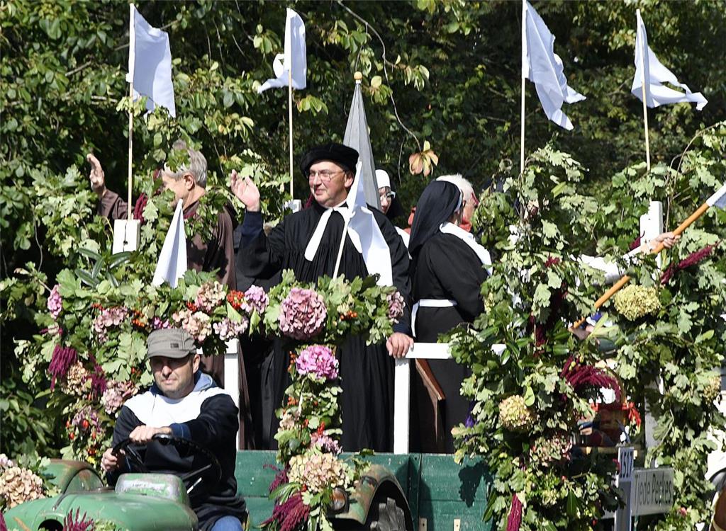 Unnachahmlich: Jens Wetter in seiner Rolle als Martin Luther. Foto Ulich