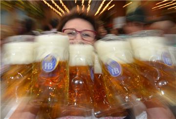 Unter anderem ein Oktoberfest findet am Wochenende in Bremerhaven statt.