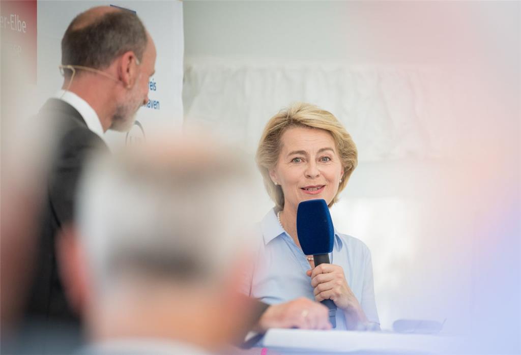 Ursula von der Leyen auf den Elmloher Reitertagen. Foto: Hartmann