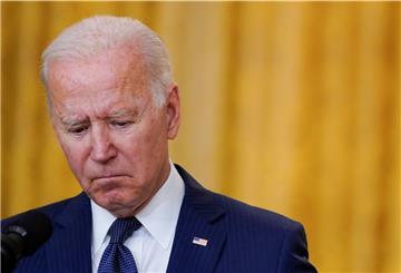Joe Biden, Präsident der USA, hält inne.