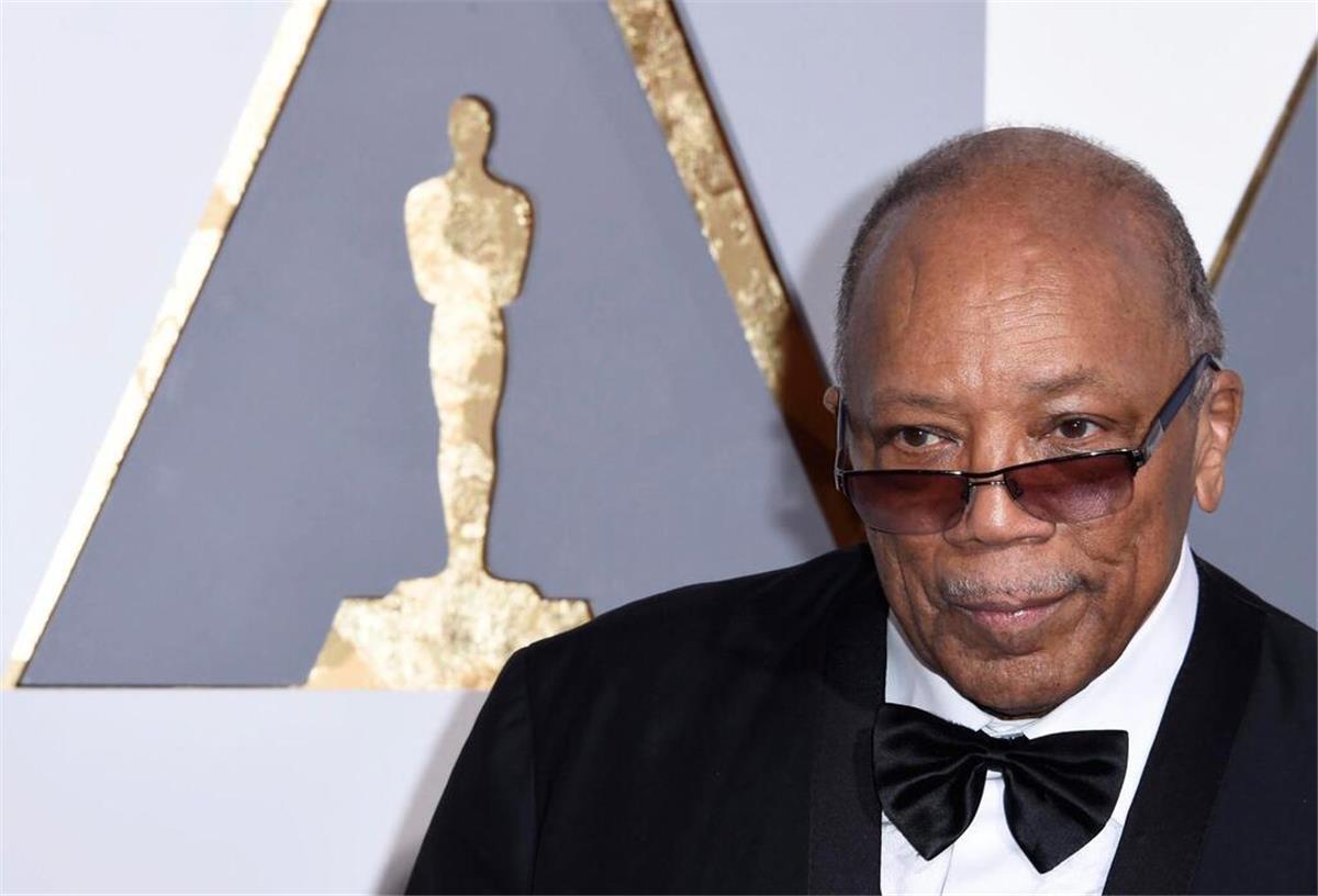 Quincy Jones und Juliet Taylor erhalten Ehren-Oscars US-Produzent Quincy Jones bei der 88. Oscar-Verleihung.