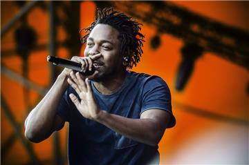 US-Rapper Kendrick Lamar ist in der 
Kategorie "Bestes Rap-Album" mit einem Grammy ausgezeichnet worden. 
