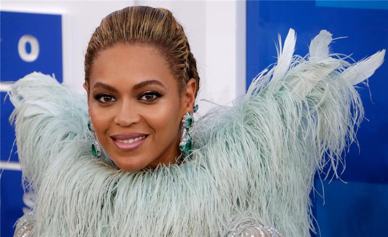 US-Sängerin Beyoncé hat bei den MTV Video Music Awards gleich acht Auszeichnungen abgeräumt.