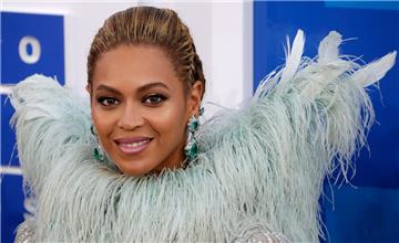US-Sängerin Beyoncé hat bei den MTV Video Music Awards gleich acht Auszeichnungen abgeräumt.