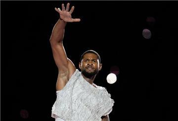 Usher hatte in der Halbzeitpause des Super Bowls einen großen Auftritt.