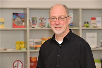 Uwe Goldschmidt leitet die Zentrale Informationsstelle Selbsthilfe, die es seit 2005 in Rotenburg für die Landkreise Rotenburg und Stade gibt.