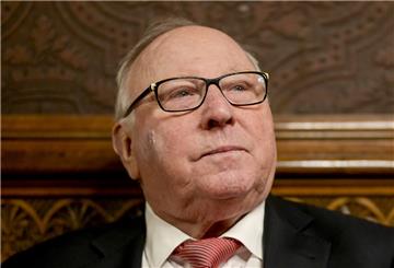 Uwe Seeler leidet mit seinem HSV.