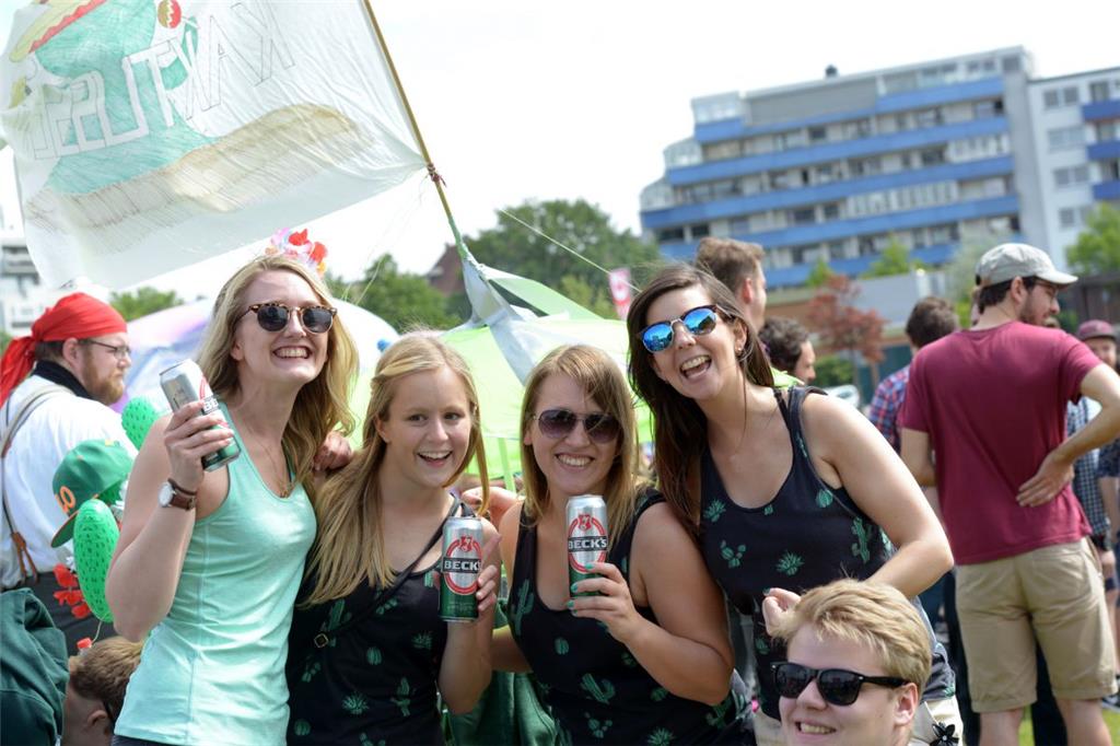 Vanessa Behrmann, Anika Glanz, Sarah Engelhardt und Annette Hasel gehören zum Te...