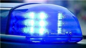 Blaulicht auf einem Einsatzfahrzeug. Die Polizei hat in Bremerhaven und im Cuxland Verkehrskontrollen durchgeführt.