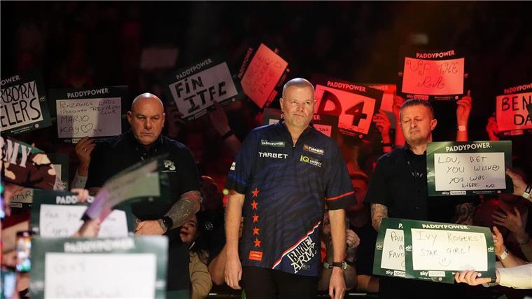 Verließ den Ally Pally schwer geschlagen: Ex-Weltmeister Raymond van Barneveld.
