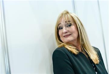 Veronika Fischer (74) hat ihre Abschiedstournee von der großen Bühne aus gesundheitlichen Gründen abgesagt. (Archivbild)