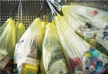 Verpackungsmüll lieber in den Gelben Sack als in die Gelbe Tonne: So will es die Mehrheit der Menschen in der Wesermarsch, die sich an einer entsprechenden Befragung beteiligt haben.