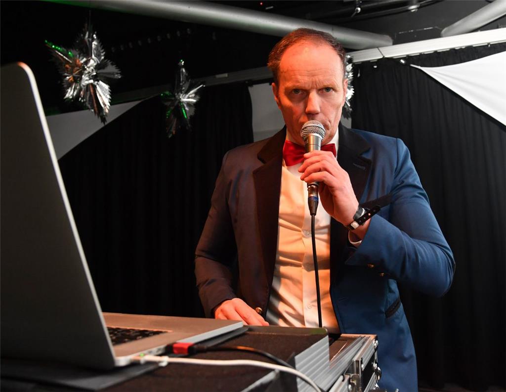 Verschiedene DJs, verschiedene Musikrichtungen bietet der Weihnachtszauber.