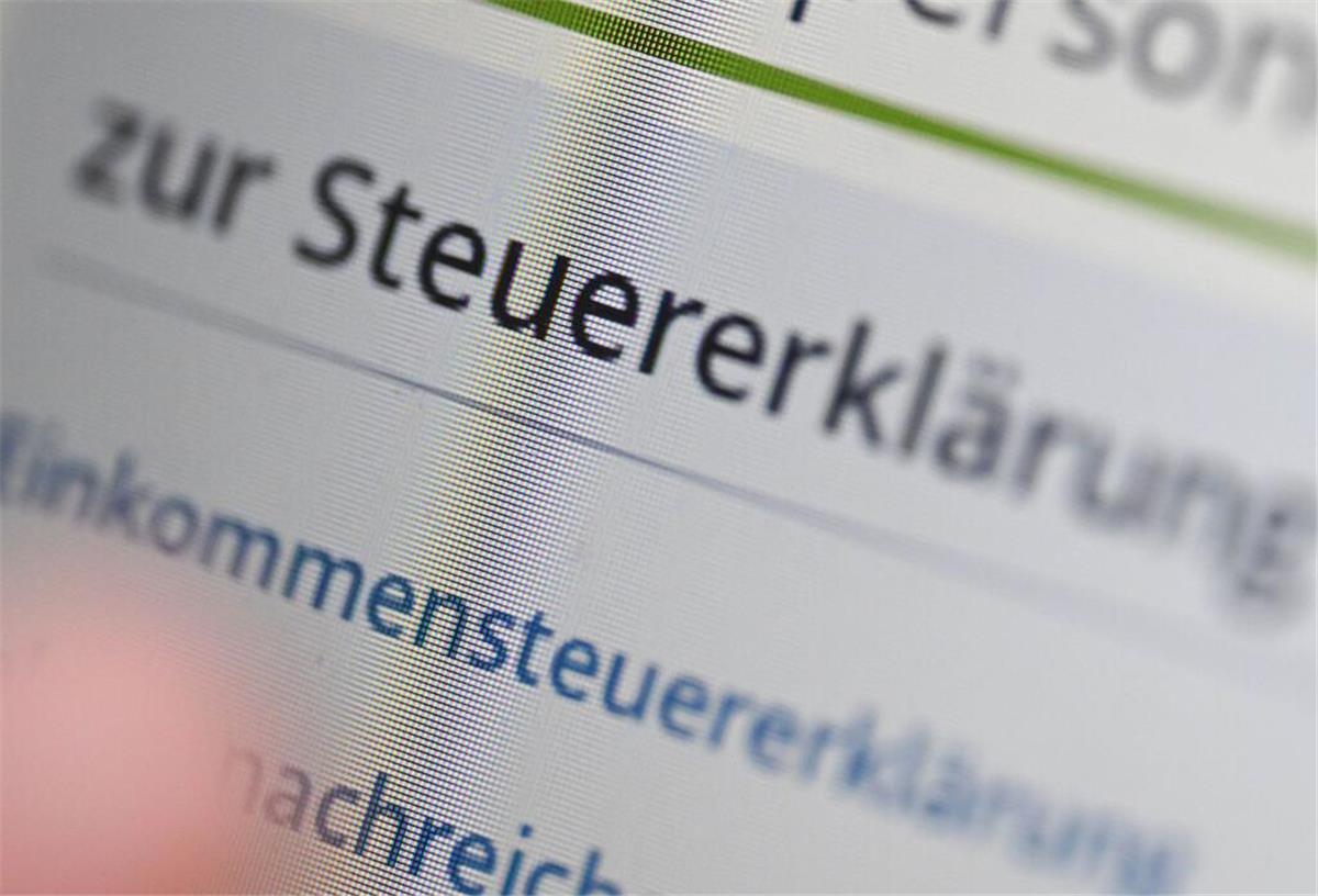 Ein Bildschirm auf dem Steuererklärung steht