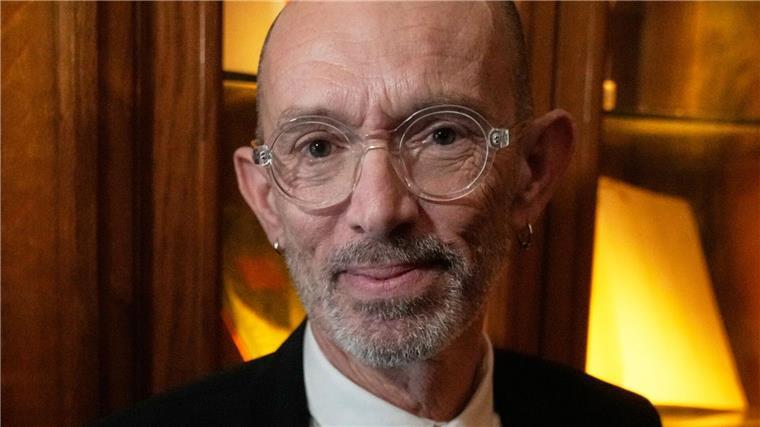 Renommierter Prix Goncourt geht an Autor Laurent Mauvignier Viele Bücher von Laurent Mauvignier sind auch auf Deutsch erschienen.