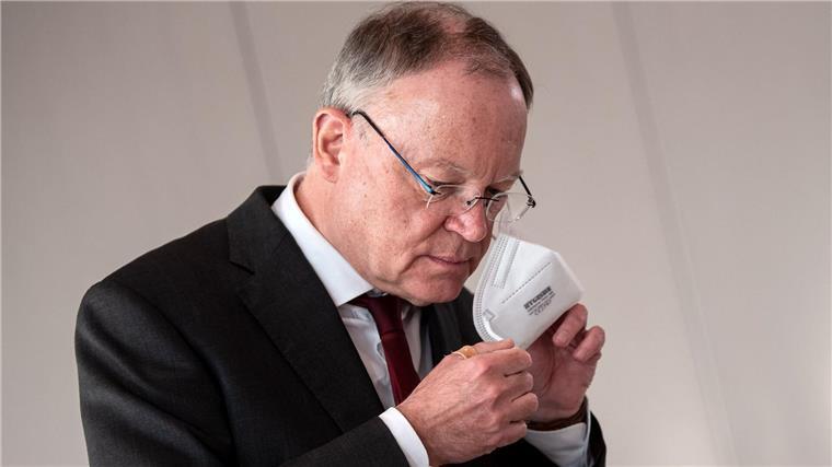 Weil bedauert „Härten“ in Corona-Pandemie „Viele Menschenleben gerettet“: Ministerpräsident Weil blickt auf die Corona-Krise zurück. (Archivbild)