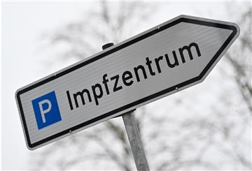 Viele Senioren gingen bei der ersten der Impfterminvergabe in Niedersachsen leer aus und müssen weiter auf einen Termin warten.