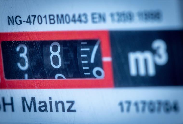 Viel Nachfrage zu Energiepreisen bei Verbraucherzentrale Das Zählwerk an einem Gastzähler zeigt den Verbrauch von Gas in einem Privathaushalt an.