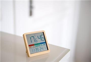 Mit einem Hygrometer lässt sich die Luftfeuchtigkeit messen.