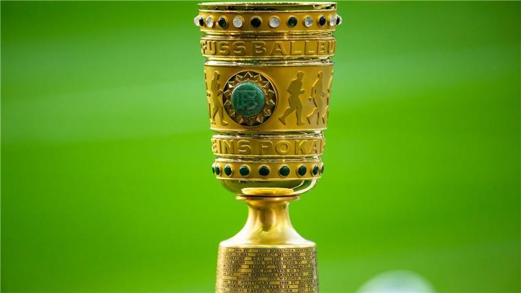 DFB-Pokal: Werder im Free-TV, HSV spielt am Samstag Vier Spiele der Auftaktrunde des DFB-Pokals sind im Free-TV zu sehen.