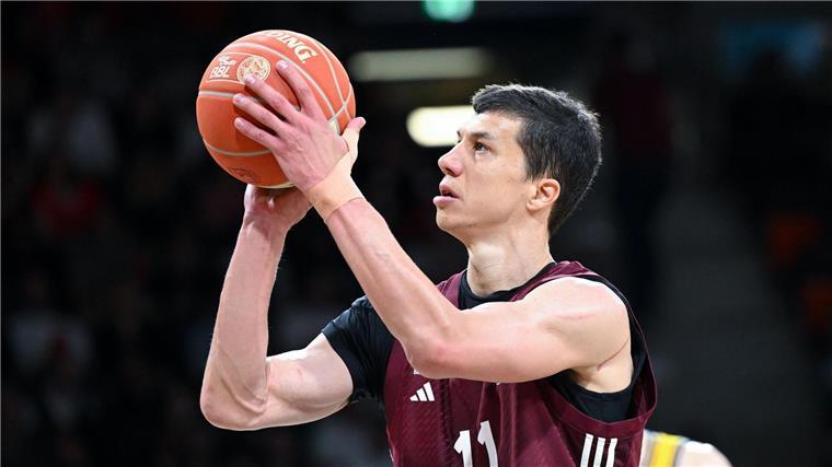 Bayern-Basketballer siegen auch gegen Mailand Vladimir Lucic war der beste Spieler der Bayern gegen Mailand.