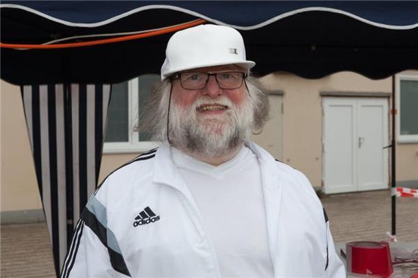 Volkslauf-Organisator Bernd Koppe macht den Bremerhavenern seit 25 Jahren Beine. Foto: Ulrich