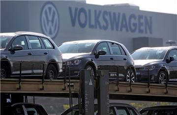Volkswagen hat im vergangenen Jahr den japanischen Autobauer Toyota als größten Automobilhersteller der Welt abgelöst.