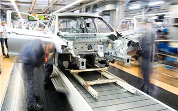 Volkswagen plant einen Stellenabbau.

