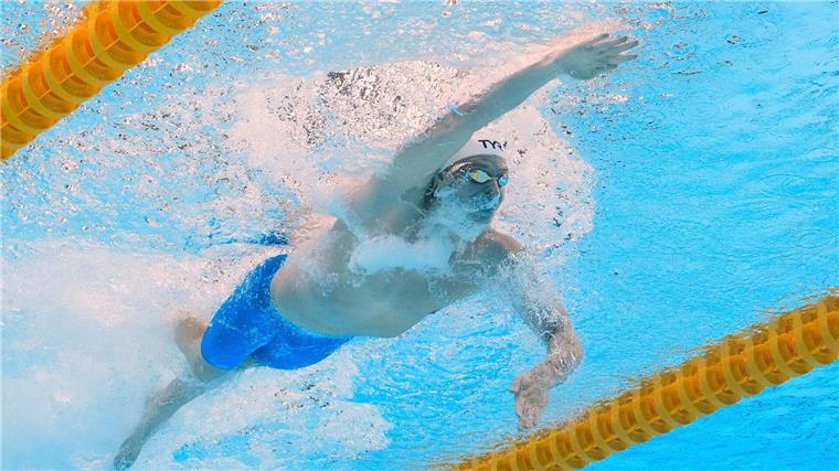 Schwimm-Star Marchand bricht 14 Jahre alten Weltrekord Voll auf Zug: Léon Marchand.