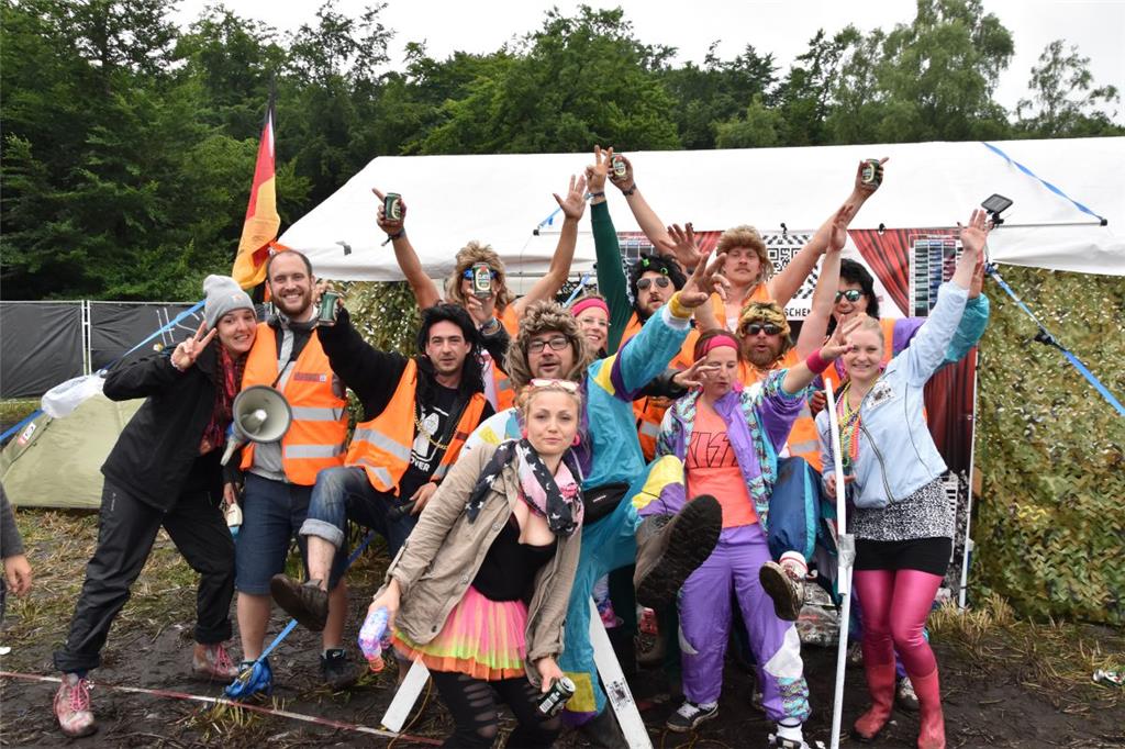 Volle Pulle Party! Mit eigenem Radiosender und einem Glückrad.