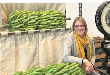 Volontäre im Historischen Museum: Katja Gallas staunte über die frühen Bananen-Aufzüge im Hafen.