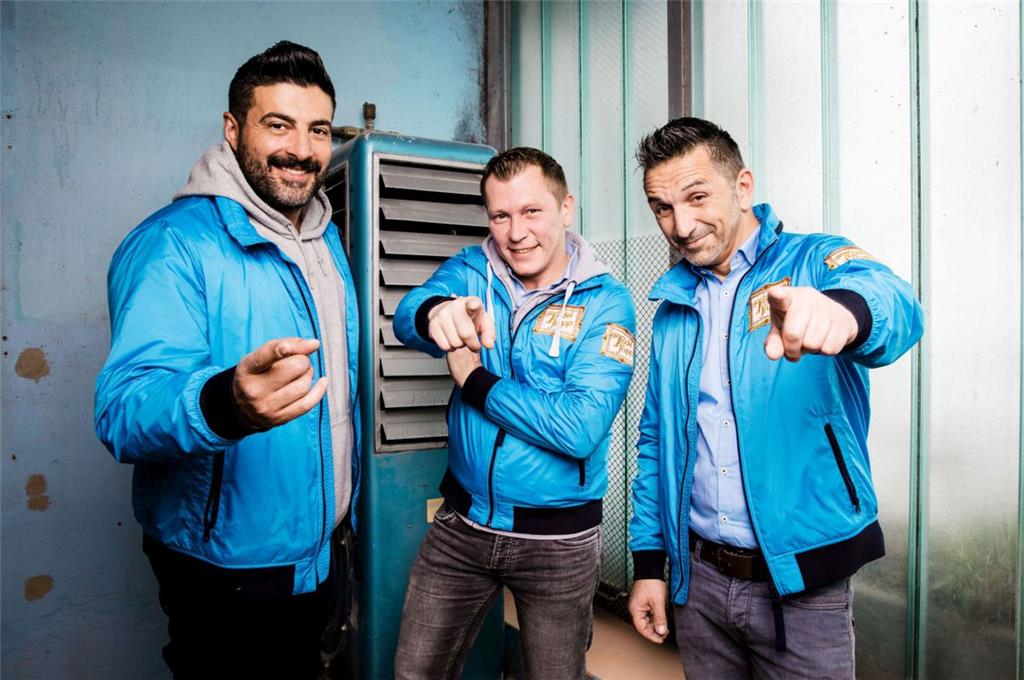 Vom Fernsehen auf die Bühne: Am 4. April treten die Aufräumprofis des Trödeltrupps in der Stadthalle auf. Unter dem Motto &quot;Dein Geld liegt im Keller&quot; verraten die Trödelprofis Tipps und Tricks, wie man billigen Plunder von wertvollen Erbstücken unterscheiden kann. Foto: RTL II