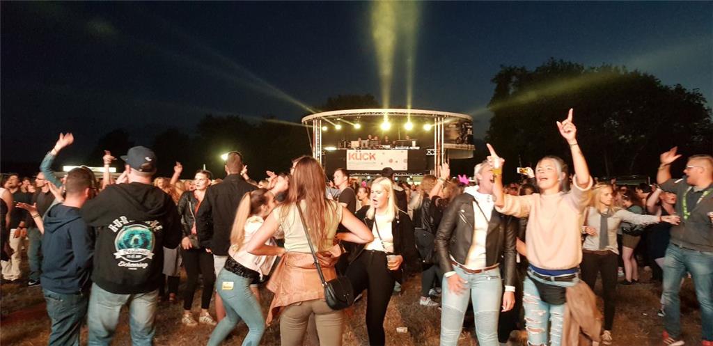 Von der Hauptbühne des DJ-Kollektivs Jens Roggenkamp von LiTo Donnern, Andre Nal...