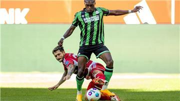Von Hannover über Istanbul nach Bremen: Abwehrspieler Derrick Köhn.