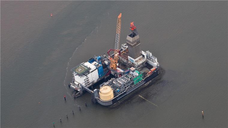 Widerspruch der Umwelthilfe gegen Ölförderung abgelehnt Von Mittelplate aus wird seit 1987 Öl in der Nordsee gefördert. (Archivbild)