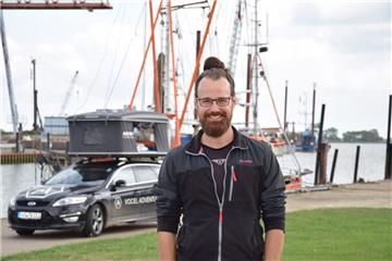 Von seinem Ford Mondeo aus arbeitet Thilo Vogel als Fotograf, als Bett dient dem Nordenhamer das große Dachzelt.