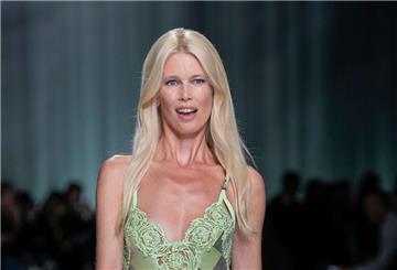 Von Supermodel Claudia Schiffer gibt es nun eine Barbiepuppe.