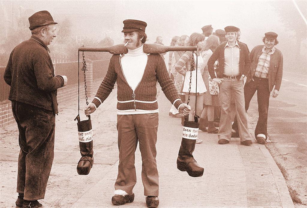 Vor 42 Jahren im Jahre 1975 war Albert Linnemann der &quot;Steebelholtschenträger&quot;. Foto: privat