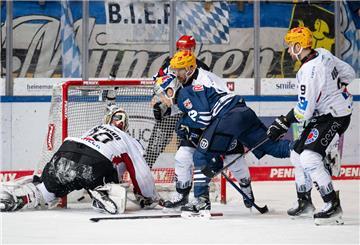 Vor allem im ersten Abschnitt hatte Pinguins-Keeper Kristers Gudlevskis viel zu tun. München agierte zu Beginn viel in Überzahl.